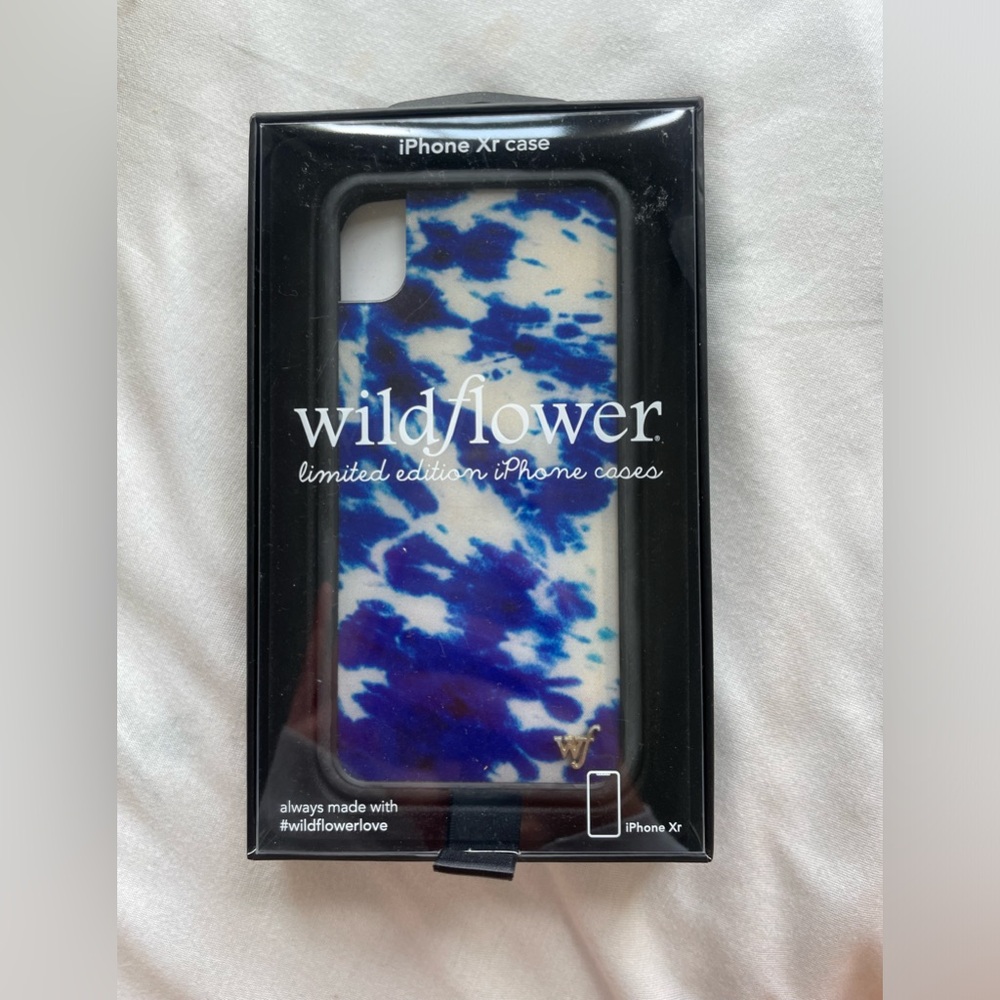 Never used blue tie-die wildflower I phone x/xr phone case